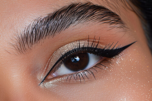 tendencias maquillaje navidad 2025 - sombra brillo